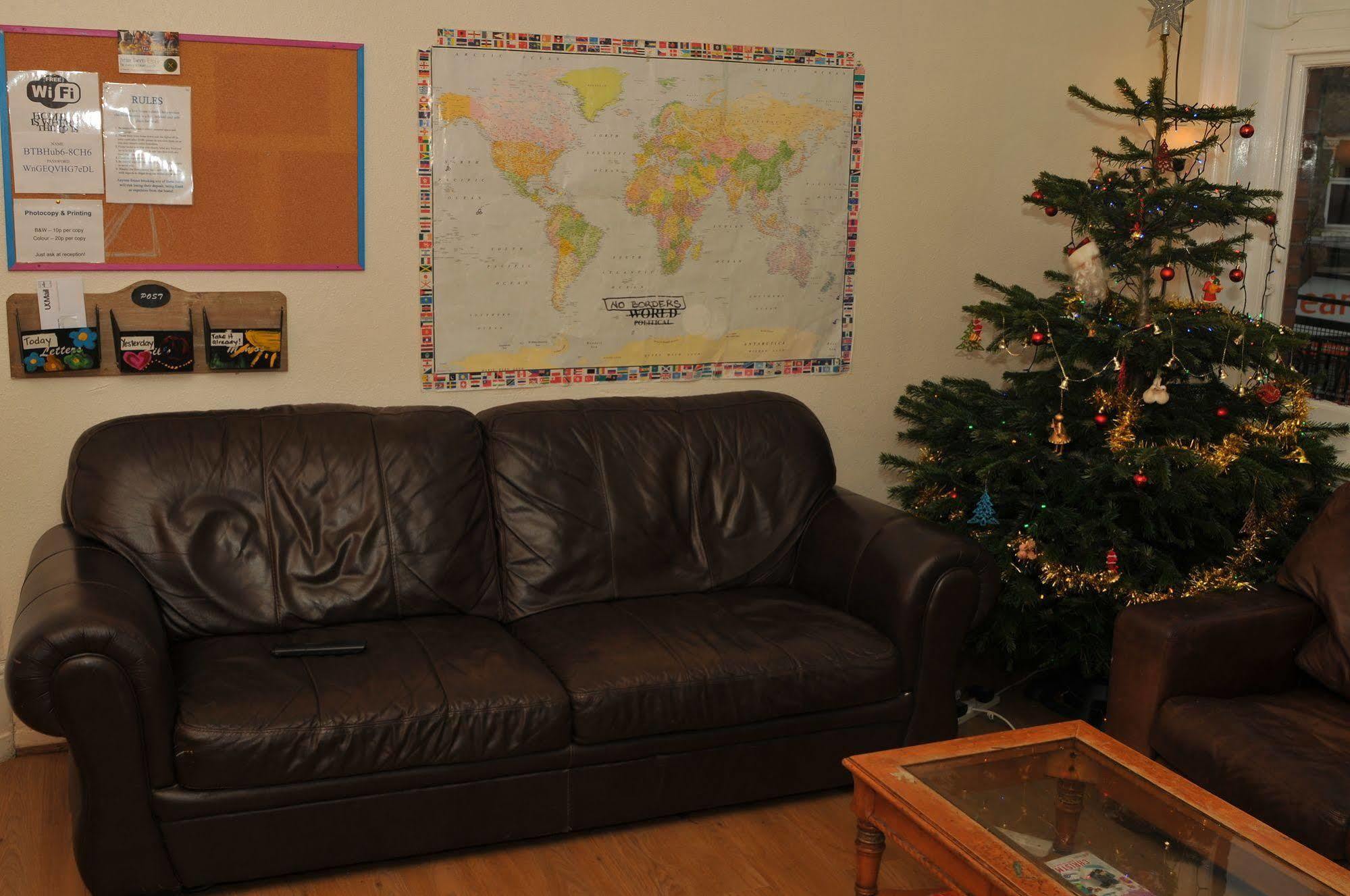 Hootananny Hostel Londra Esterno foto