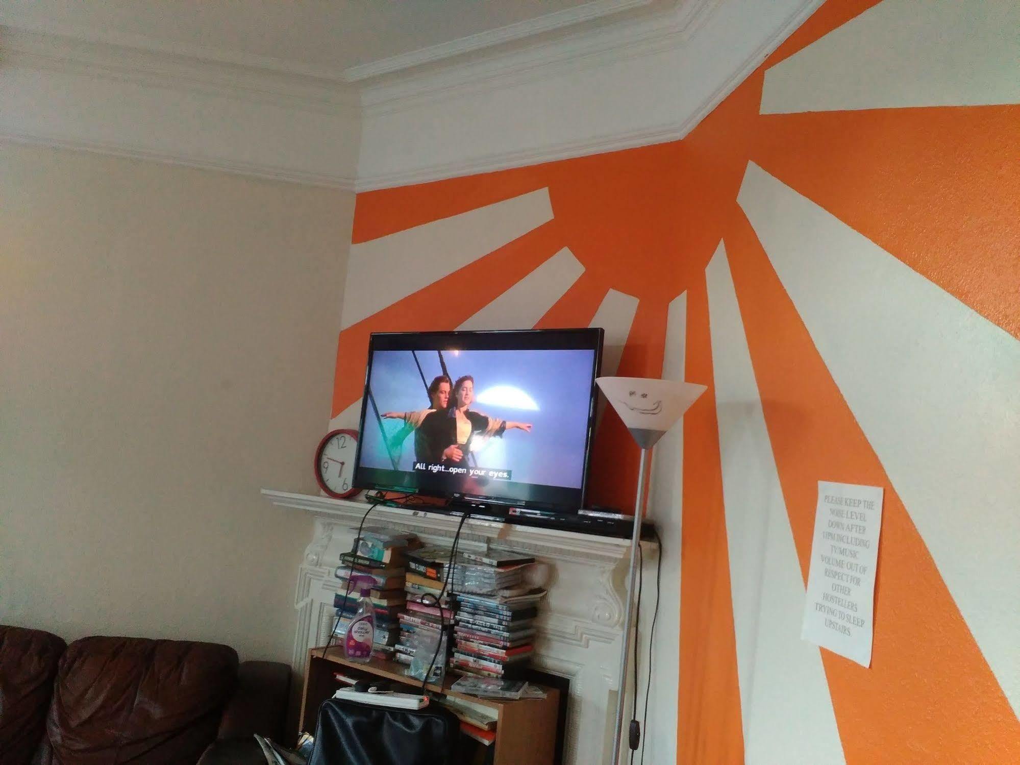Hootananny Hostel Londra Esterno foto